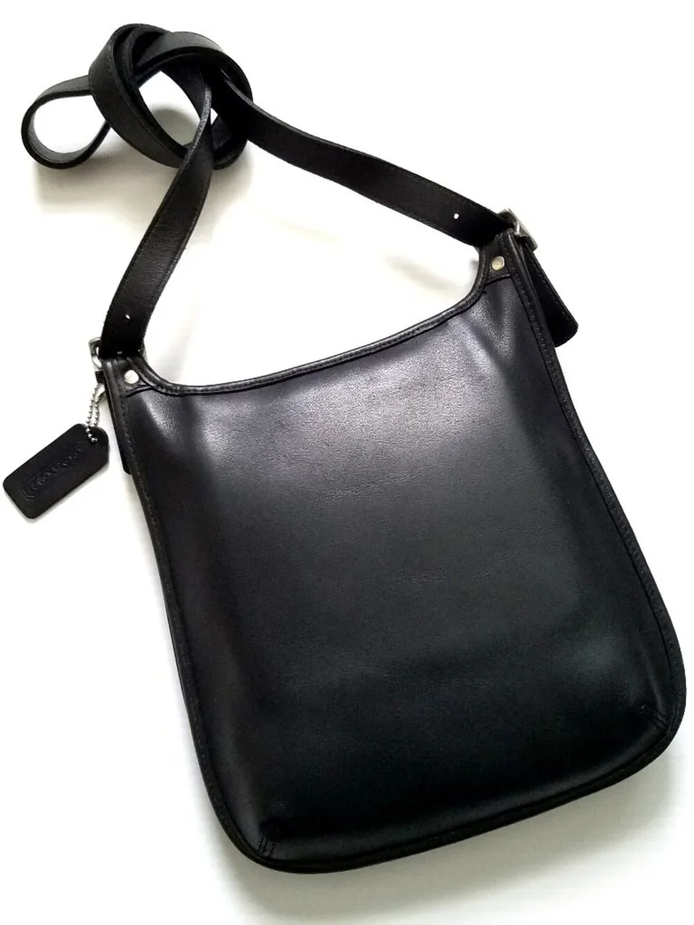 Authentic Mint Vintage Coach Black Leather Small Hippie Flap Bag 9135